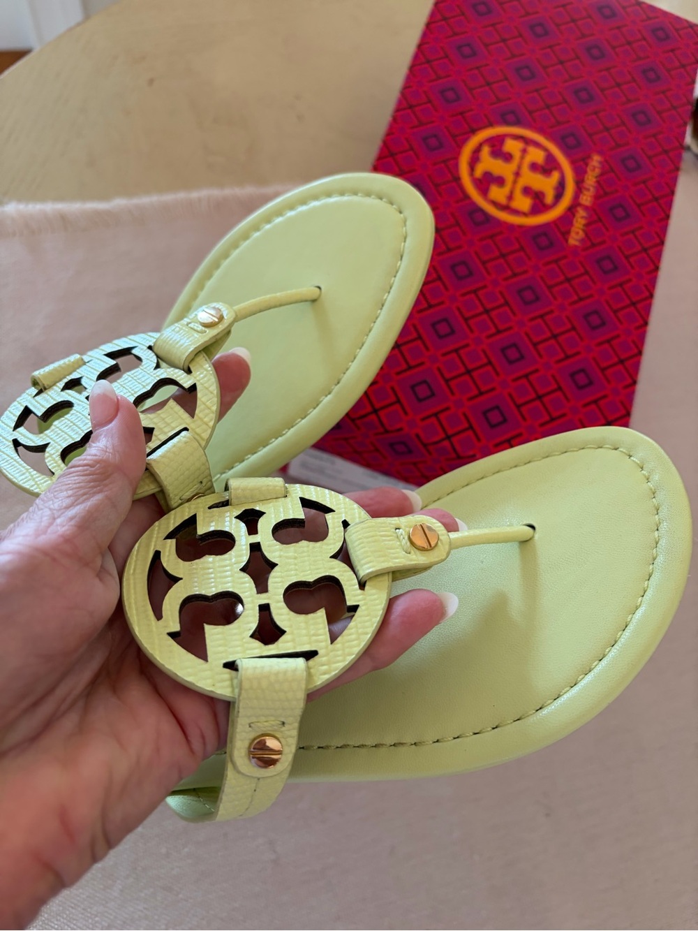 Tory Burch Miller Sandals Lime Leaf size 7 with Gold Accents - Picture 3 of 6